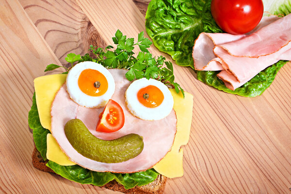 Lustig belegte Brote für Kinder